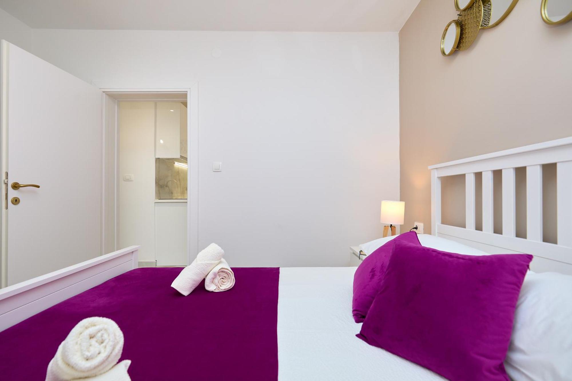 Appartamento Golden Rose - Walking Distance 1 Km From Old Town Ragusa Esterno foto